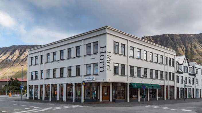 Zentrale Lage: Hotel am Hafen von Ísafjörður