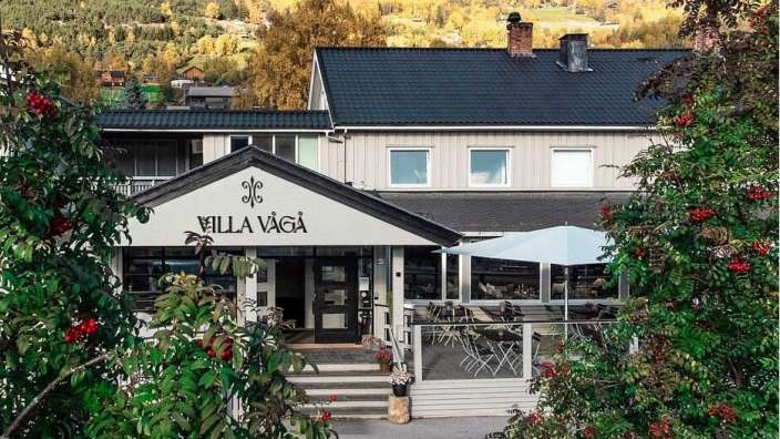 Ein Gebäude mit der Aufschrift villa vaga darauf