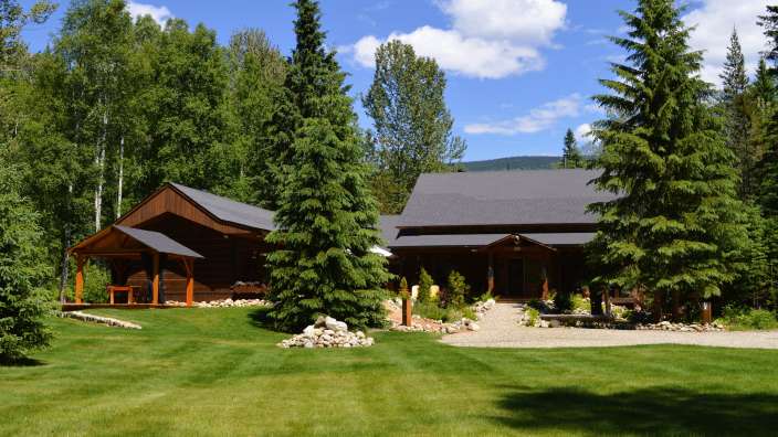 Kolibris und Bären: Lodge am Wells Gray Park