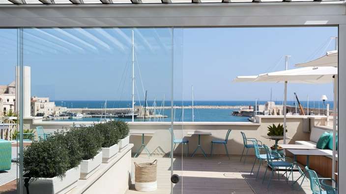 Blick auf den Hafen: Hotel in Trani