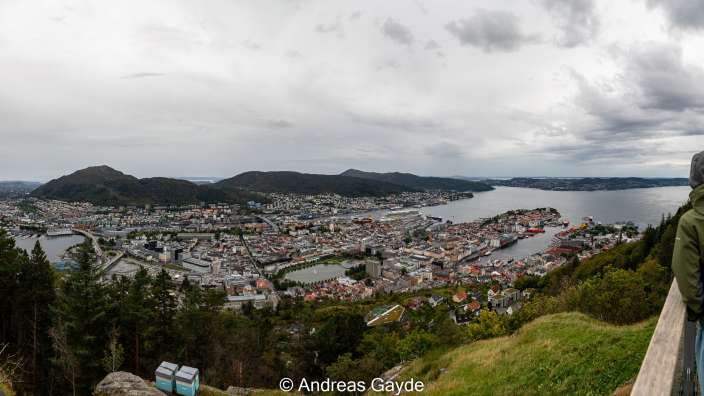 Ein Panoramafoto einer Stadt von andreas gayde
