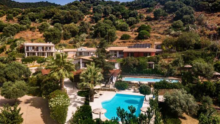 Eingebettet in einen Olivenhain: Sommerresidenz bei Muravera