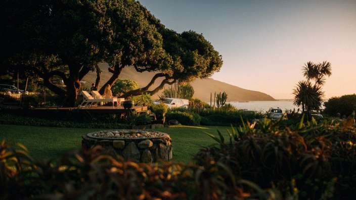 Sundowner im unterkunftseigenen Garten