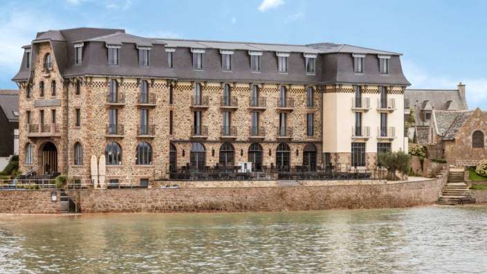 Direkt am Strand: Hotel in Perros-Guirec