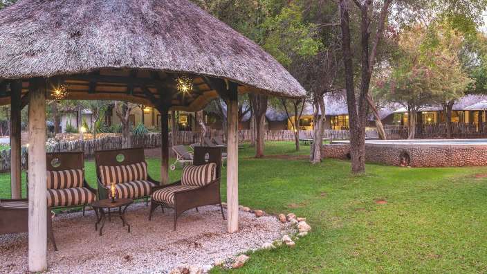 Im Osten von Etosha: großzügige Bushlodge