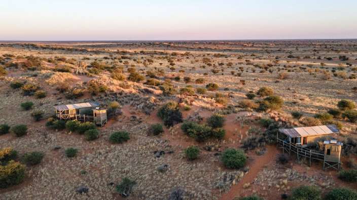 Weiter Blick in die Kalahari: Lodge bei Kalkrand