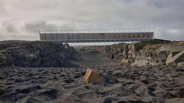 Brücke zwischen den Kontinenten